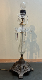 Unieke Antieke 'Girandole' Tafellamp – Kristal met Gietijzeren Maskervoet