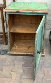 Vintage houten kastje – shabby chic / landelijke stijl (Epe)