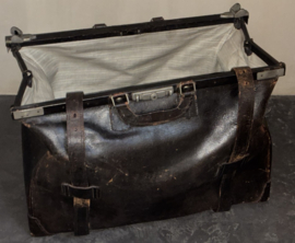 Antieke / Vintage Robuuste Bruin Leren Dokterstas (Gladstone model) – Eerste helft 20e eeuw