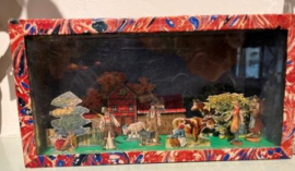 Antiek kijkkastje / diorama met boerenerf