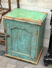 Vintage houten kastje – shabby chic / landelijke stijl (Epe)