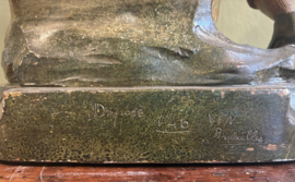 Groot Antiek Terracotta Beeld "Druivenplukkers" – Gemerkt Déposé Bruxelles