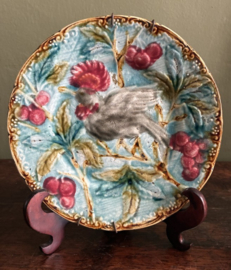Antiek Wasmuël Majolica / Barbotine Bord met Paradijsvogel in Kersenboom