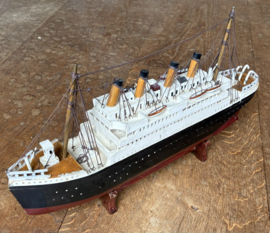 Prachtig Houten Modelboot RMS Titanic – Handgemaakt Blikvanger (met standaard)