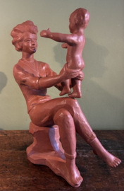 Prachtig Terracotta Beeld "Moeder en Kind" – Gesigneerd P. Peters (Piet Peters)