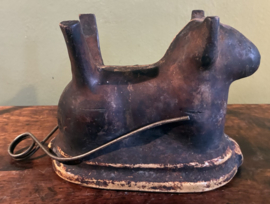 Antieke Aardewerken Bakvorm „Paaslam” (ca. 1900–1920) – Prachtig Patina!