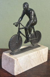 Antieke Art Deco Wielrenner op Marmeren Voet – Jaren 20/30 (Wielrennen)