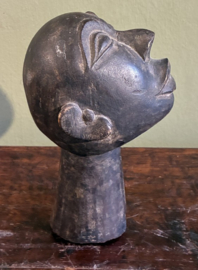 antiek  Afrikaans houten hoofdhonorarium (tribal art sculptuur)