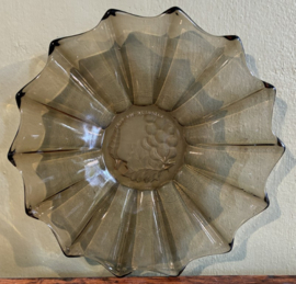 Vintage Glazen Schaal met Druivenreliëf – Art Deco Stijl