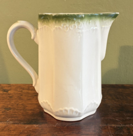 Antieke porseleinen kan met paarse viooltjes – Jugendstil (ca. 1900)
