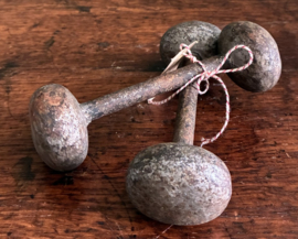 Set Antieke Gietijzeren Dumbbells / Halters