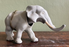 Antieke Duitse Knik-Olifant (Nodder) – Papier-maché/Compositie – ca. 1910-1920