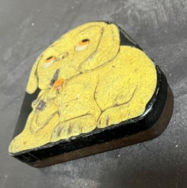oud blikje Hond