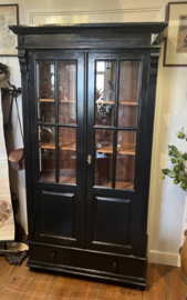 Prachtige Antieke Zwarte Vitrinekast / Buffetkast