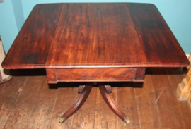 Engels mahonie houten hangoor tafel