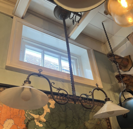 Antieke gas-omgebouwde pendellamp