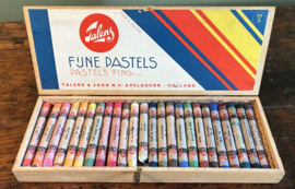 Prachtige Vintage Talens Fijne Pastelkrijt Set – 24 Stuks (Made in Holland)