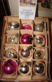 Oude kerstballen "Ajeko's"
