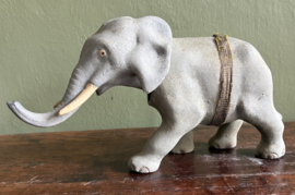Antieke Duitse Knik-Olifant (Nodder) – Papier-maché/Compositie – ca. 1910-1920