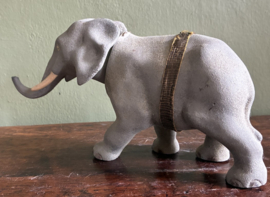 Antieke Duitse Knik-Olifant (Nodder) – Papier-maché/Compositie – ca. 1910-1920