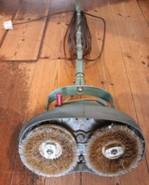 Oude elektrische vloer boenmachine