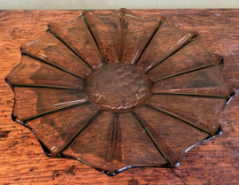 Vintage Glazen Schaal met Druivenreliëf – Art Deco Stijl