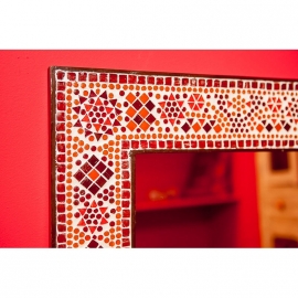 Spiegel rot-orange mit Mosaikrahmen