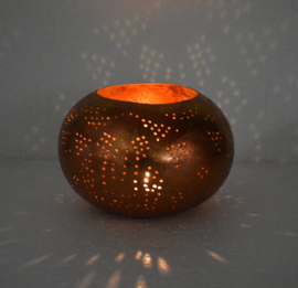 Oriental candle holder - ufo
