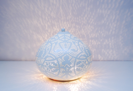 Orientalische Tischlampe im filigranen Zwiebelstil - Weiß / Gold - Klein