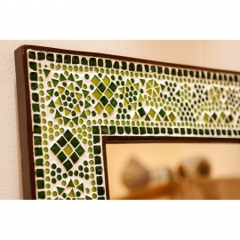 Spiegel grün mit Mosaikrahmen