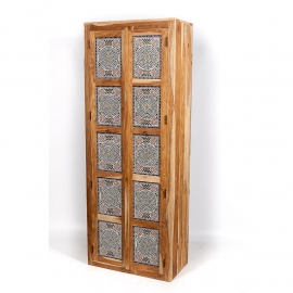 Oriental extra high closet with mosaic
