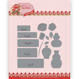 Yvonne Creations: Roses & Suitcases