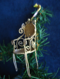 Gouden stoel