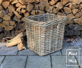 Middelgrote vierkante haardmand grof rotan (45x45x50cm)