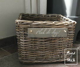 Lademand vierkant met decoratief hengsel (40x40x30cm)