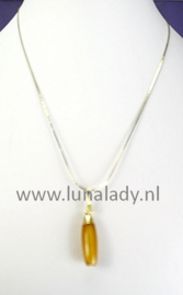 Edelsteen aan ketting  M7