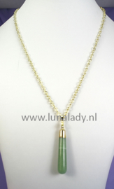 Edelsteen aan ketting  N1