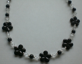 Ketting en armband bloem zelf maken