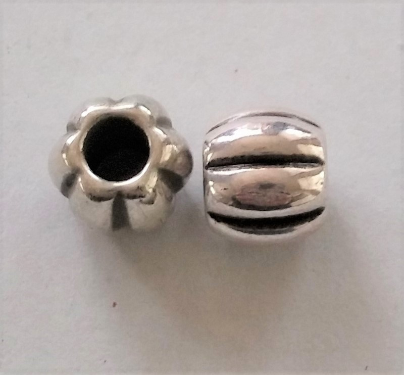 25 Kralen 10x10 mm