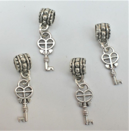 Tibetaans zilveren hanger met sleutel bedel aantal 4