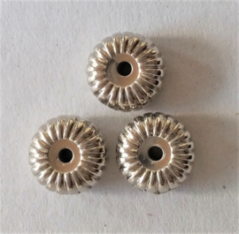 10 metallook tussenkralen 10mm