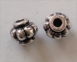 10 Kralen metallook 9x10mm