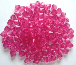 500 gram Facetkralen 4mm fuchsia