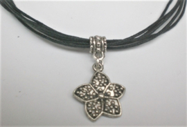 Sieraden maken  ketting met  hanger