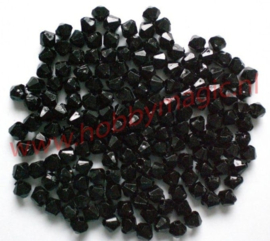 500 gram Facetkralen 4mm zwart