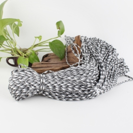 5 meter Paracord   Dikte 4mm wit/zwart/grijs
