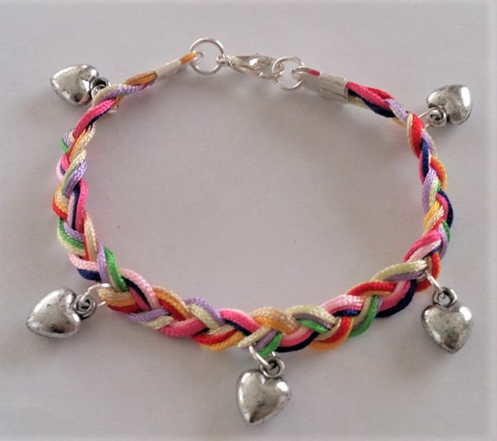 Gevlochten armband maken met hangers
