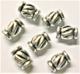 50 Metallook kralen 8.5 x 5 mm