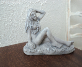 Dollhouse miniature statue sitting artistic nude (no. 4)