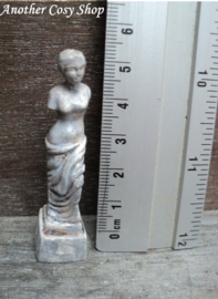 Poppenhuis miniatuur beeld venus schaal 1:12